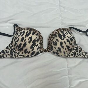 Victoria’s Secret 34A Miraculous Plunge Bra